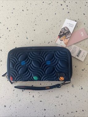 lug Splits XL Multi Dots Navy Quilted Wristlet Wallet RFID Travel Casual NWT